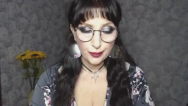 Snapshot of Aziza1 chatting on March 8, 2025, 6:47 pm Aziza1 online show from March 8, 2025, 6:47 pm