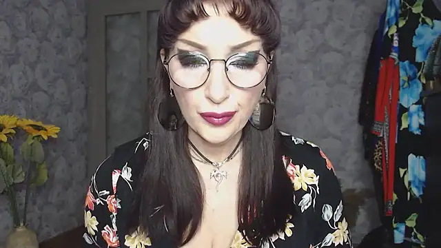 Snapshot of Aziza1 chatting on April 28, 2026, 1:37 pm Aziza1 online show from April 28, 2026, 1:37 pm