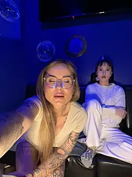 Etwas neugierig online show from February 5, 2026, 3:30 pm