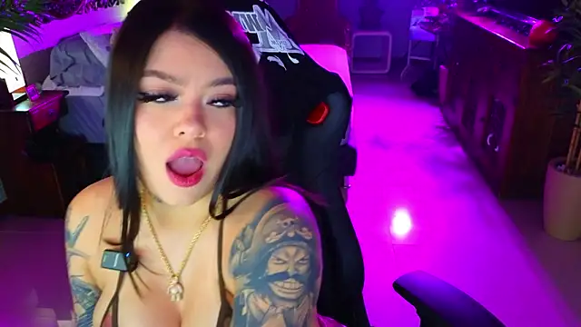 Snapshot of ambarEvans chatting on February 27, 2026, 1:17 am ambarEvans online show from February 27, 2026, 1:17 am