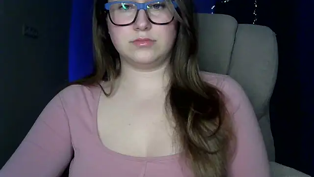 SeasonalSomeone online show from April 19, 2026, 11:18 pm