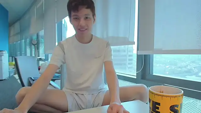 andrewooi online show from April 18, 2026, 2:36 am