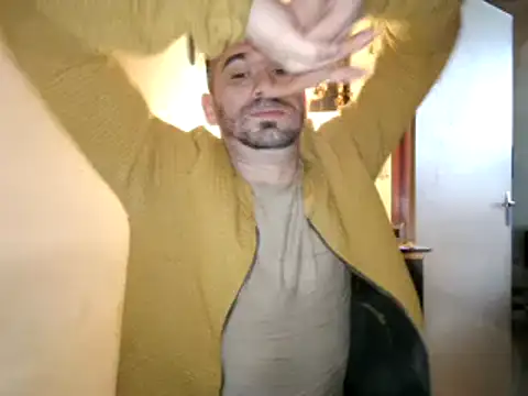 Snapshot of Ethangay chatting on November 4, 2025, 6:39 am Ethangay online show from November 4, 2025, 6:39 am