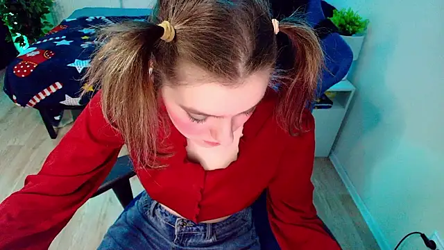 CranberryHot online show from March 17, 2026, 12:24 am