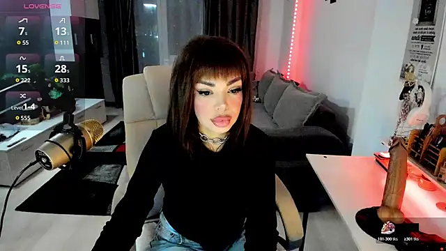 Snapshot of Miss_kay1111 chatting on November 18, 2025, 3:26 pm Miss kay1111 online show from November 18, 2025, 3:26 pm