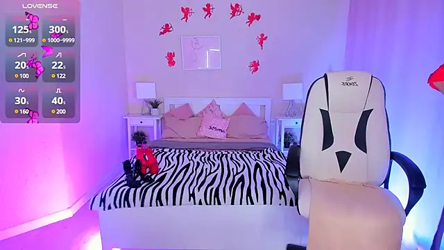 HelenaRegal online show from February 9, 2025, 9:47 am