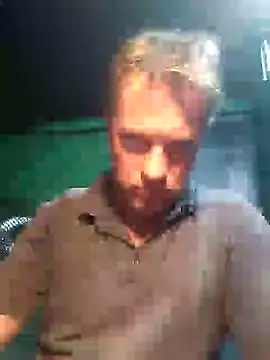 Snapshot of Alvaro2017 chatting on February 6, 2025, 2:22 am Alvaro2017 online show from February 6, 2025, 2:22 am