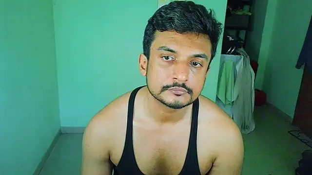daringcutie online show from April 21, 2026, 8:54 am