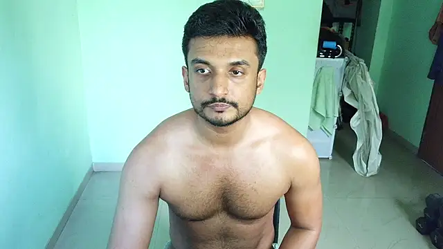 daringcutie online show from May 10, 2026, 10:08 am