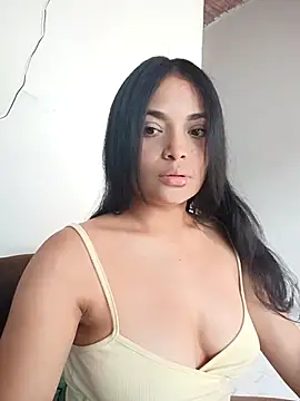  Estrellita  online show from October 17, 2025, 5:15 pm