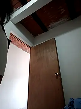  Estrellita  online show from October 18, 2025, 7:05 pm