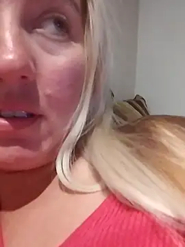 Mllesha74000 online show from November 16, 2025, 6:45 pm