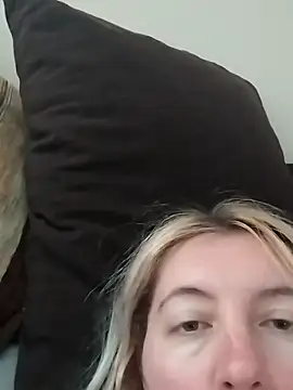 Snapshot of Mllesha74000 chatting on March 21, 2025, 3:24 pm Mllesha74000 online show from March 21, 2025, 3:24 pm