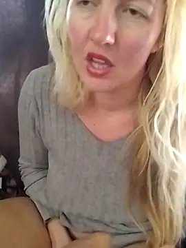 Mllesha74000 online show from March 11, 2026, 3:17 pm