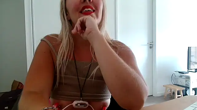 Mllesha74000 online show from July 15, 2026, 12:34 pm