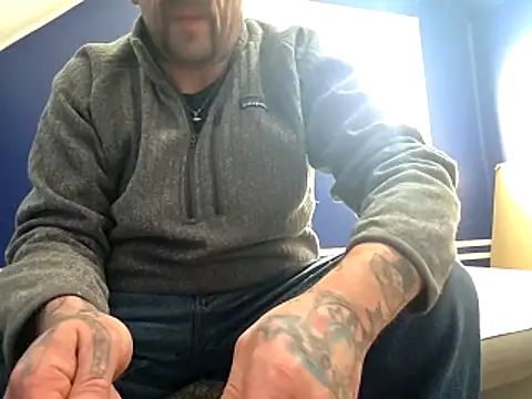 canadacockinme online show from November 17, 2025, 7:18 pm