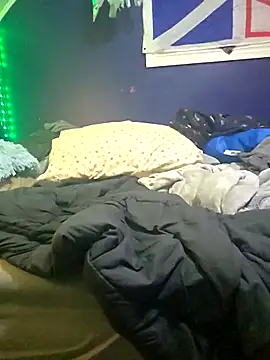 canadacockinme online show from December 5, 2025, 8:13 am