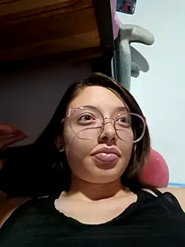 linda-schmidt online show from June 5, 2026, 1:32 am