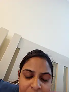 Snapshot of DirtySnowball69 chatting on February 5, 2025, 2:16 pm DirtySnowball69 online show from February 5, 2025, 2:16 pm