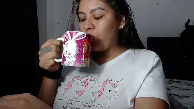 venuz mendoza20 online show from April 18, 2026, 11:56 am