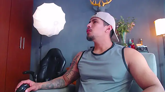 geirge teacherxx online show from October 31, 2025, 3:30 pm