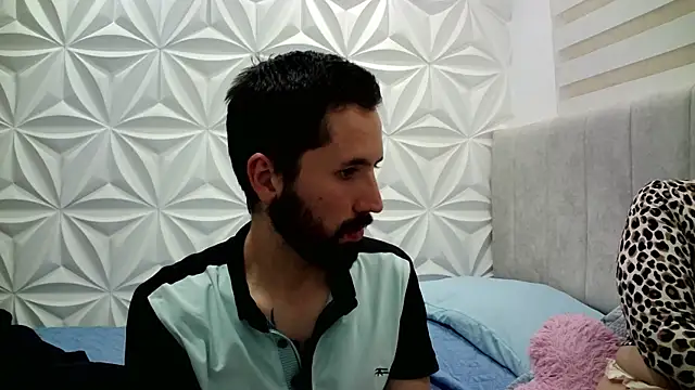 jerryandjessica online show from December 20, 2024, 6:29 am