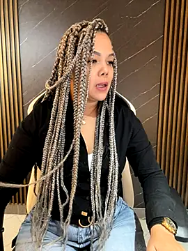 KellyBrooklyn  online show from October 18, 2025, 12:51 pm