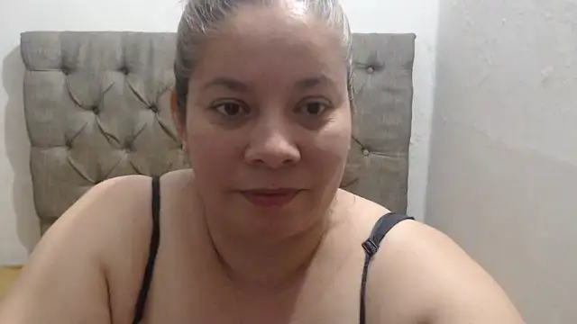 Snapshot of tiffany_horny_1 chatting on December 16, 2025, 9:24 am tiffany horny 1 online show from December 16, 2025, 9:24 am