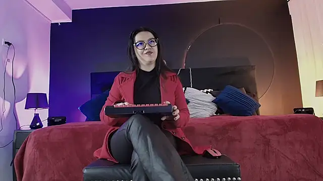  Jade 16 online show from April 16, 2026, 11:44 am