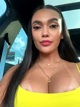 Snapshot of emma_andrew1 chatting on November 9, 2025, 8:24 pm emma andrew1 online show from November 9, 2025, 8:24 pm