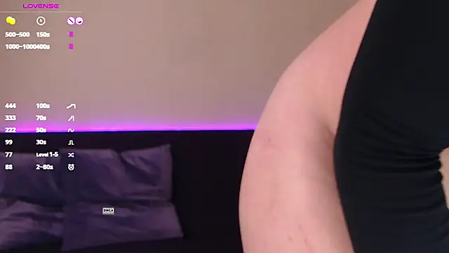 anna chatstrip online show from November 15, 2025, 12:20 pm