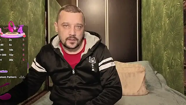 Snapshot of DanielOhCool chatting on December 16, 2025, 7:01 am DanielOhCool online show from December 16, 2025, 7:01 am