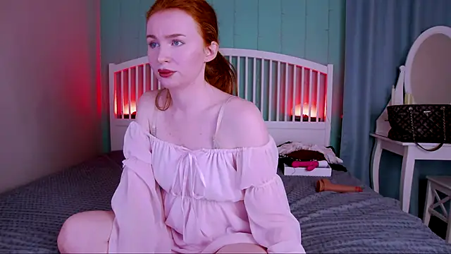 Snapshot of GingerArin chatting on November 12, 2025, 9:24 am GingerArin online show from November 12, 2025, 9:24 am