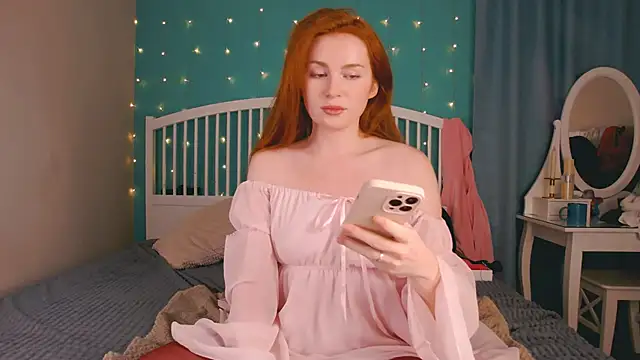 Snapshot of GingerArin chatting on December 3, 2025, 11:42 am GingerArin online show from December 3, 2025, 11:42 am