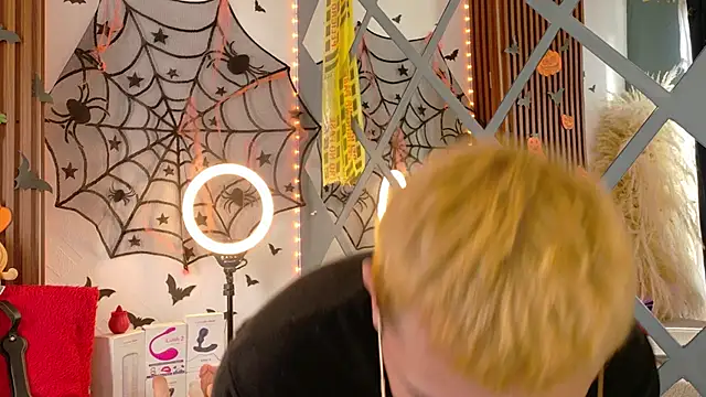 Snapshot of Chris_Bennett chatting on October 23, 2025, 12:26 pm Chris Bennett online show from October 23, 2025, 12:26 pm