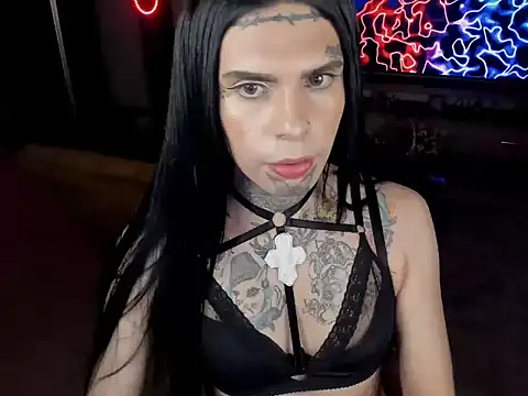 herreraisa official online show from April 25, 2026, 7:11 am