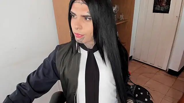 herreraisa official online show from February 2, 2026, 9:47 pm