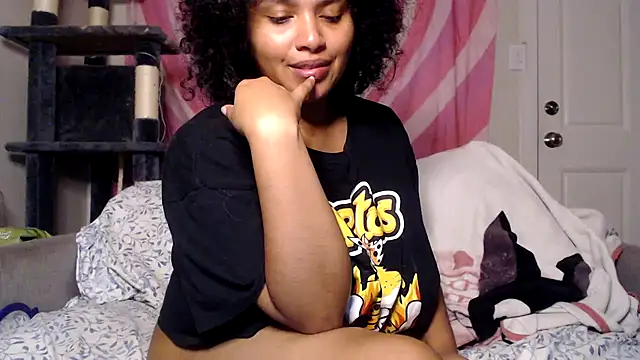 Snapshot of TasteeKitty chatting on October 30, 2025, 7:50 am TasteeKitty online show from October 30, 2025, 7:50 am