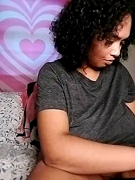 Snapshot of TasteeKitty chatting on November 10, 2025, 12:26 am TasteeKitty online show from November 10, 2025, 12:26 am