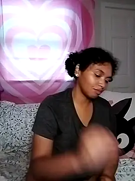 Snapshot of TasteeKitty chatting on October 26, 2025, 7:58 pm TasteeKitty online show from October 26, 2025, 7:58 pm