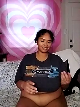 Snapshot of TasteeKitty chatting on October 27, 2025, 4:19 pm TasteeKitty online show from October 27, 2025, 4:19 pm