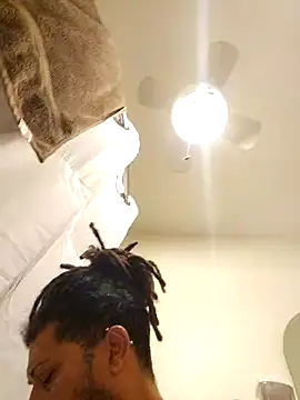 tropikboy online show from March 17, 2025, 9:55 am