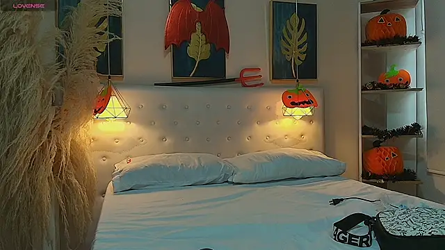 Snapshot of valerie_lya chatting on October 16, 2025, 8:39 pm valerie lya online show from October 16, 2025, 8:39 pm