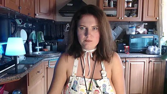 Snapshot of LizaCakes chatting on September 18, 2025, 9:45 am LizaCakes online show from September 18, 2025, 9:45 am