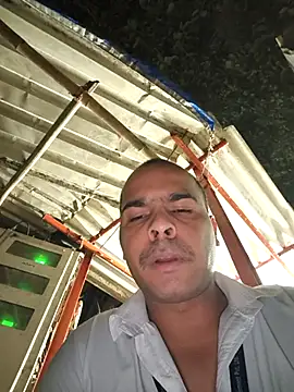 Vickyrajput009 online show from February 20, 2026, 8:11 pm