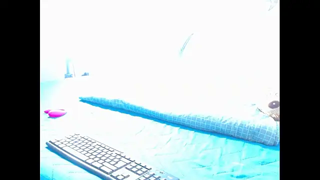 keyklin1 online show from January 14, 2026, 1:26 pm