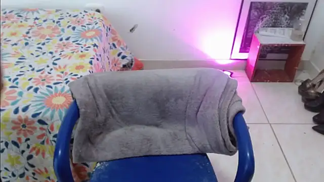 keyklin1 online show from February 24, 2026, 11:55 am