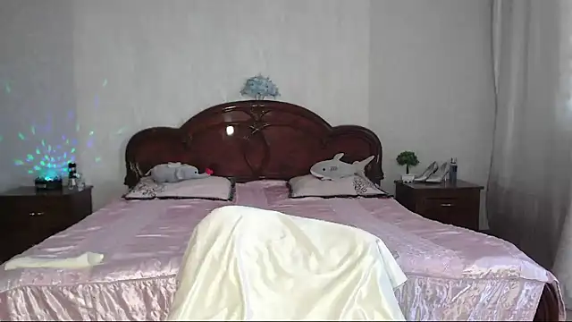 Snapshot of Batari chatting on June 18, 2026, 4:33 am Batari online show from June 18, 2026, 4:33 am