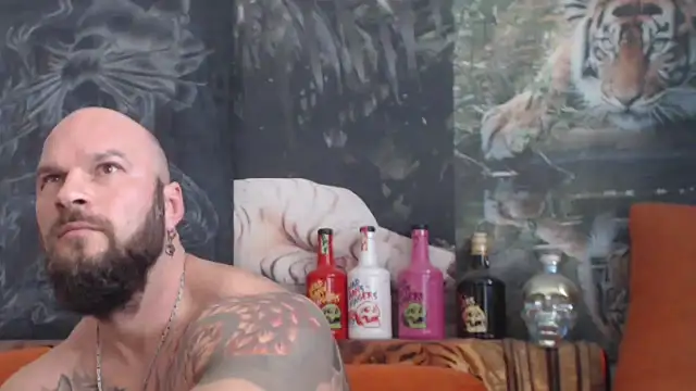 Snapshot of viking_30 chatting on October 28, 2025, 11:09 am viking 30 online show from October 28, 2025, 11:09 am