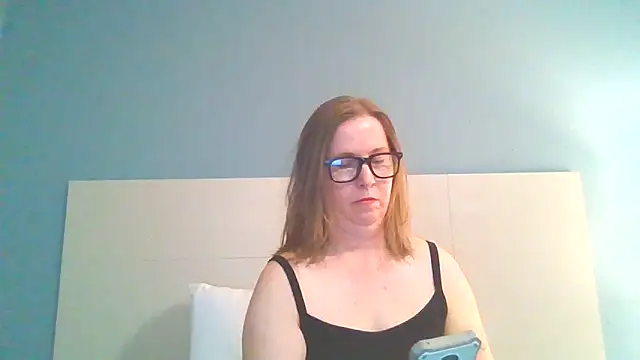 SweetandNaughty1 online show from March 6, 2025, 3:57 am